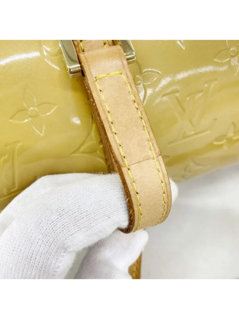 Louis Vuitton Handbag Vernis Bedford Beige